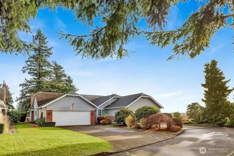 6812 Golf View Dr #A, Lynden, WA 98264