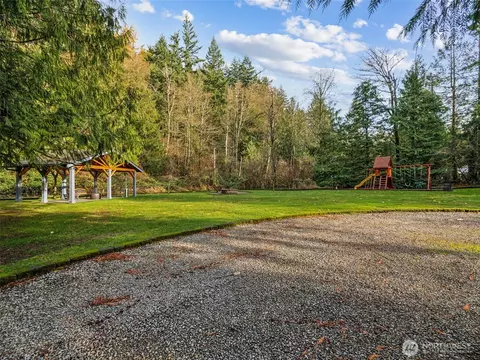 Exterior - 27114 SE Mud Mountain Rd, Enumclaw, WA 98022 photo 5 of 6