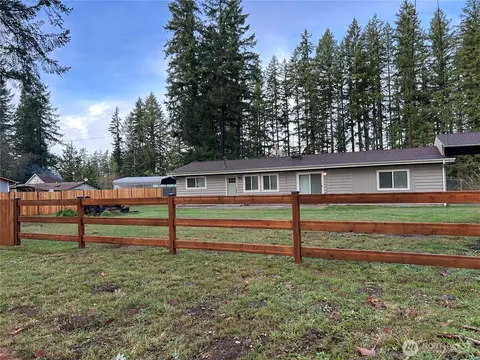 21901 SE 288th St, Black Diamond, WA 98010