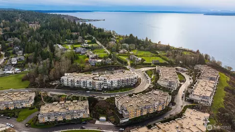 50 Pine St #302, Edmonds, WA 98020