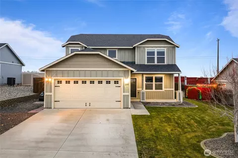 1502 W Tennessee Dr, Moses Lake, WA 98837