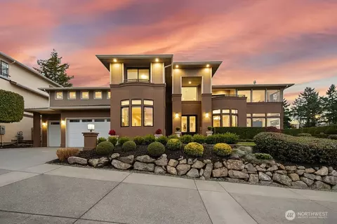 7404 117th Pl SE, Newcastle, WA 98056