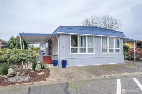 225 NErnst #51, Oak Harbor, WA 98277