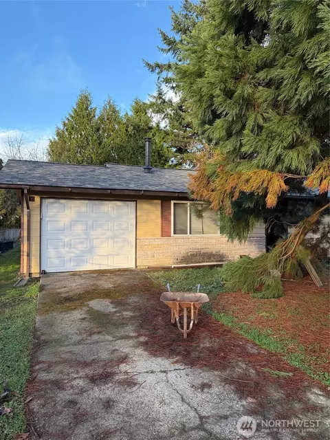 16964 SE 255th Pl, Covington, WA 98042