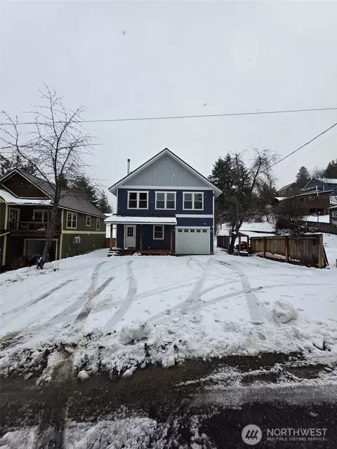 206 W Montana Ave, Roslyn, WA 98941