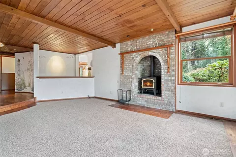 Living - 453 Grandview Dr, Sequim, WA 98382 photo 2 of 6