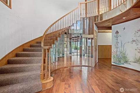 Entry Way - 453 Grandview Dr, Sequim, WA 98382 photo 2 of 3