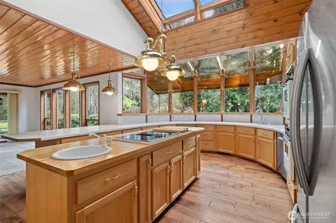 Kitchen - 453 Grandview Dr, Sequim, WA 98382 photo 1 of 6