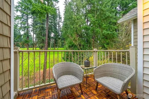 Exterior - 5809 Highway Pl #B301, Everett, WA 98203 photo 2 of 6