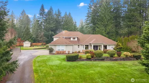 2933 28th Ln NE, Olympia, WA 98506
