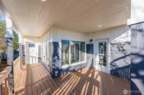 225 N Matriotti Ave, Sequim, WA 98382