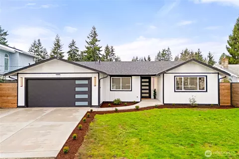 24427 14th Ave S, Des Moines, WA 98198