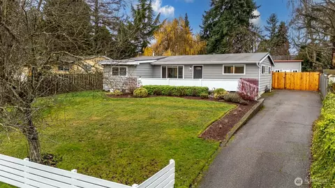 18428 66th Ave W, Lynnwood, WA 98037