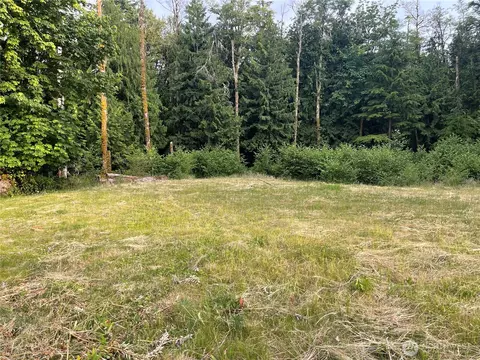 27235 SE Grand Ridge Dr, Issaquah, WA 98029