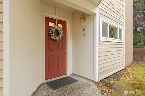 14651 NE 40th St #G1, Bellevue, WA 98007