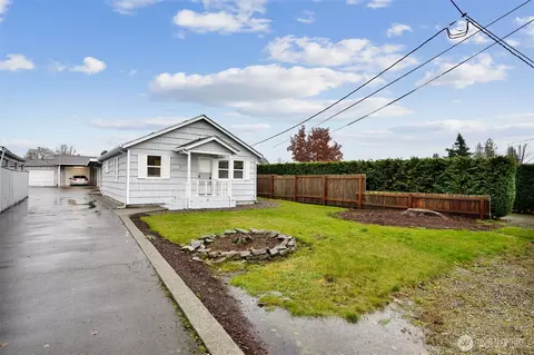 1849 Loraine St, Enumclaw, WA 98022