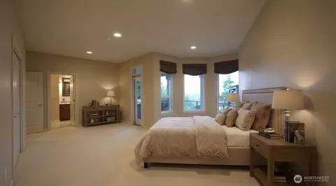 Bedroom - 2305 NW Douglas St, Camas, WA 98607 photo 4 of 4