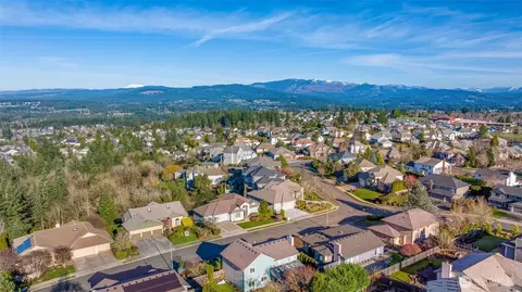 View/Area - 2305 NW Douglas St, Camas, WA 98607 photo 2 of 3