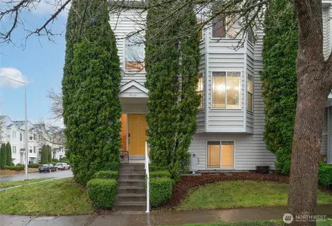 8424 14th Ave SE, Olympia, WA 98513