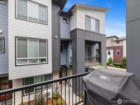 Exterior - 509 237th Pl SE #D, Bothell, WA 98021 photo 5 of 9