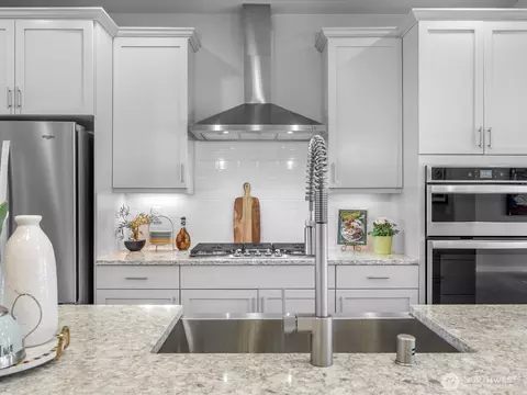 Kitchen - 509 237th Pl SE #D, Bothell, WA 98021 photo 2 of 4