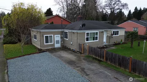 2024 E Fir St, Mount Vernon, WA 98273