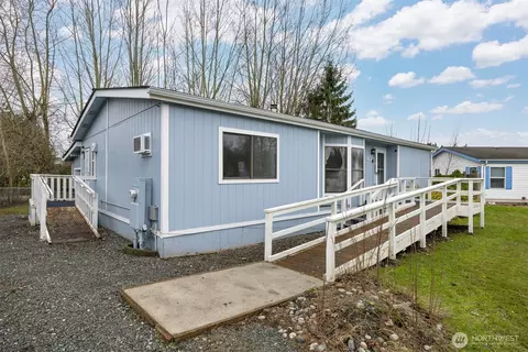 8339 Seawan Pl, Blaine, WA 98230
