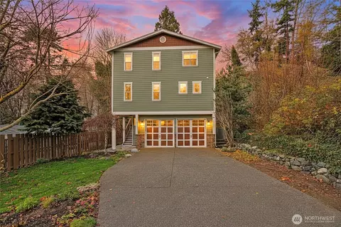 902 Madrona Beach Rd, Camano Island, WA 98282