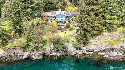1687 1689 Spring Point Rd, Orcas Island, WA 98243