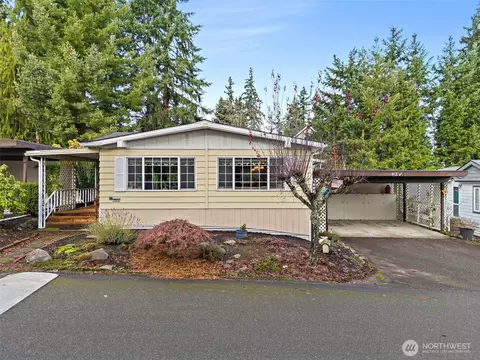 9314 Canyon Rd E #82, Puyallup, WA 98371
