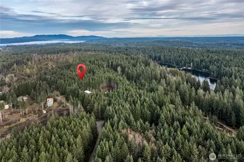 51 E Carols Pl, Belfair, WA 98528