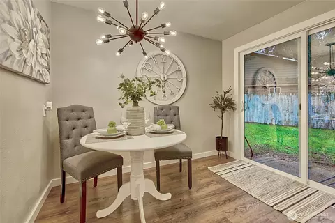 Dining - 20304 11th Dr SE, Bothell, WA 98012 photo 1 of 2