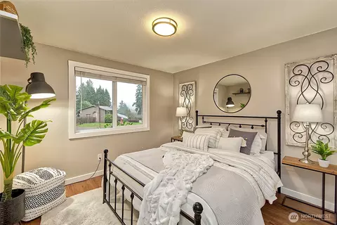 Bedroom - 20304 11th Dr SE, Bothell, WA 98012 photo 1 of 4
