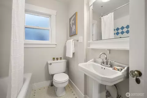 Bath - 715 N 70th St, Seattle, WA 98103 photo 2 of 2
