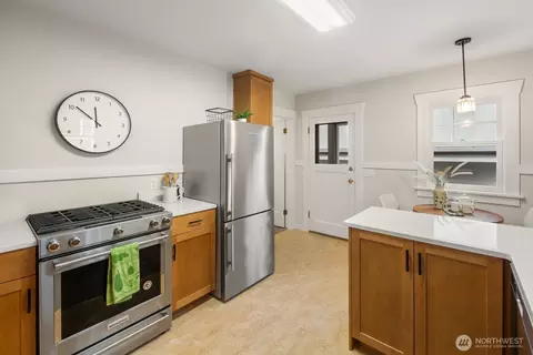 Kitchen - 715 N 70th St, Seattle, WA 98103 photo 4 of 5
