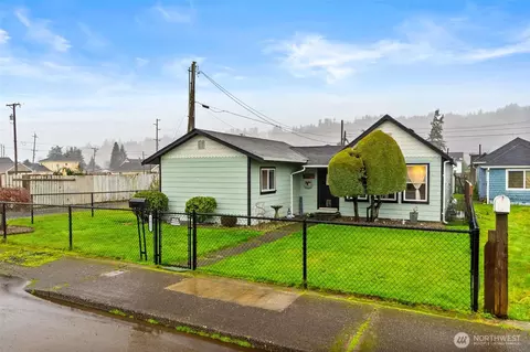 2611 Bay Ave, Hoquiam, WA 98550