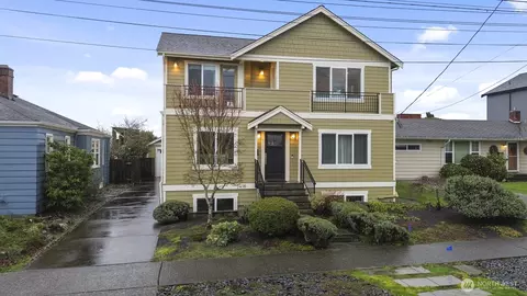 3416 38th Ave W, Seattle, WA 98199
