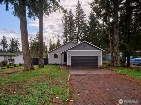 16935 Kalmia Ct SE, Yelm, WA 98597