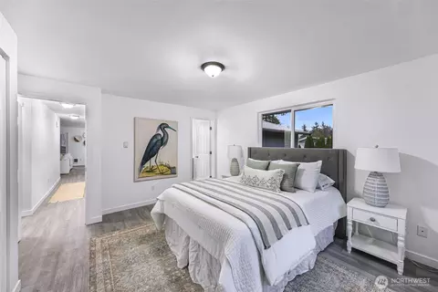 1464 Greenville Dr, Bellingham, WA 98226