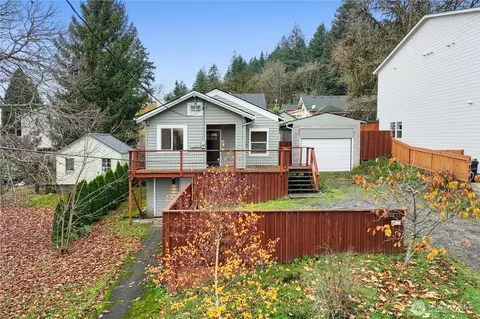 1241 NW Couch St, Camas, WA 98607