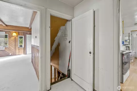 Entry Way - 917 Byham Rd, Winlock, WA 98596 photo 1 of 1