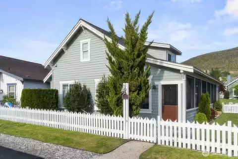 100 Timbuktu Ln, Oroville, WA 98844