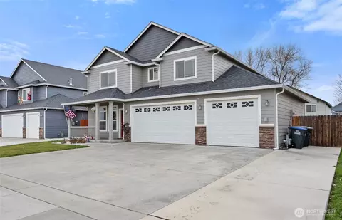 3408 W Peninsula Dr, Moses Lake, WA 98837