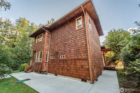 Exterior - 62 Pierson Ln, Sequim, WA 98382 photo 7 of 10