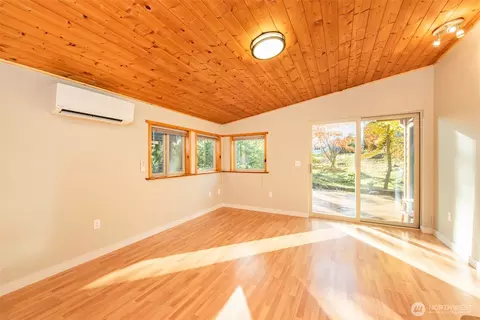Living - 62 Pierson Ln, Sequim, WA 98382 photo 4 of 4