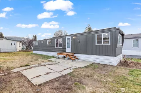 110 Sage Trl #13, Yakima, WA 98901