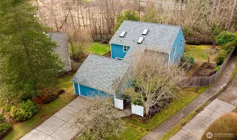 14809 NE 9th Pl, Bellevue, WA 98007