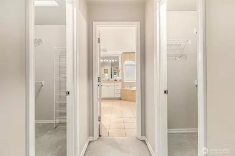 Entry Way - 21206 37th Ave SE, Bothell, WA 98021 photo 4 of 4