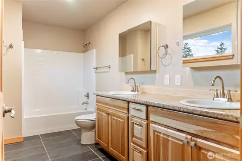 Bath - 1110 Riverside Ave, Twisp, WA 98856 photo 1 of 3