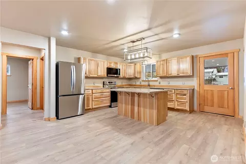 Kitchen - 1110 Riverside Ave, Twisp, WA 98856 photo 4 of 4